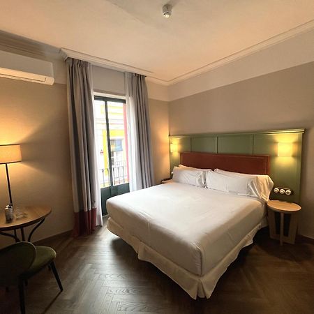 The Honest Hotel & Apartments Séville Extérieur photo