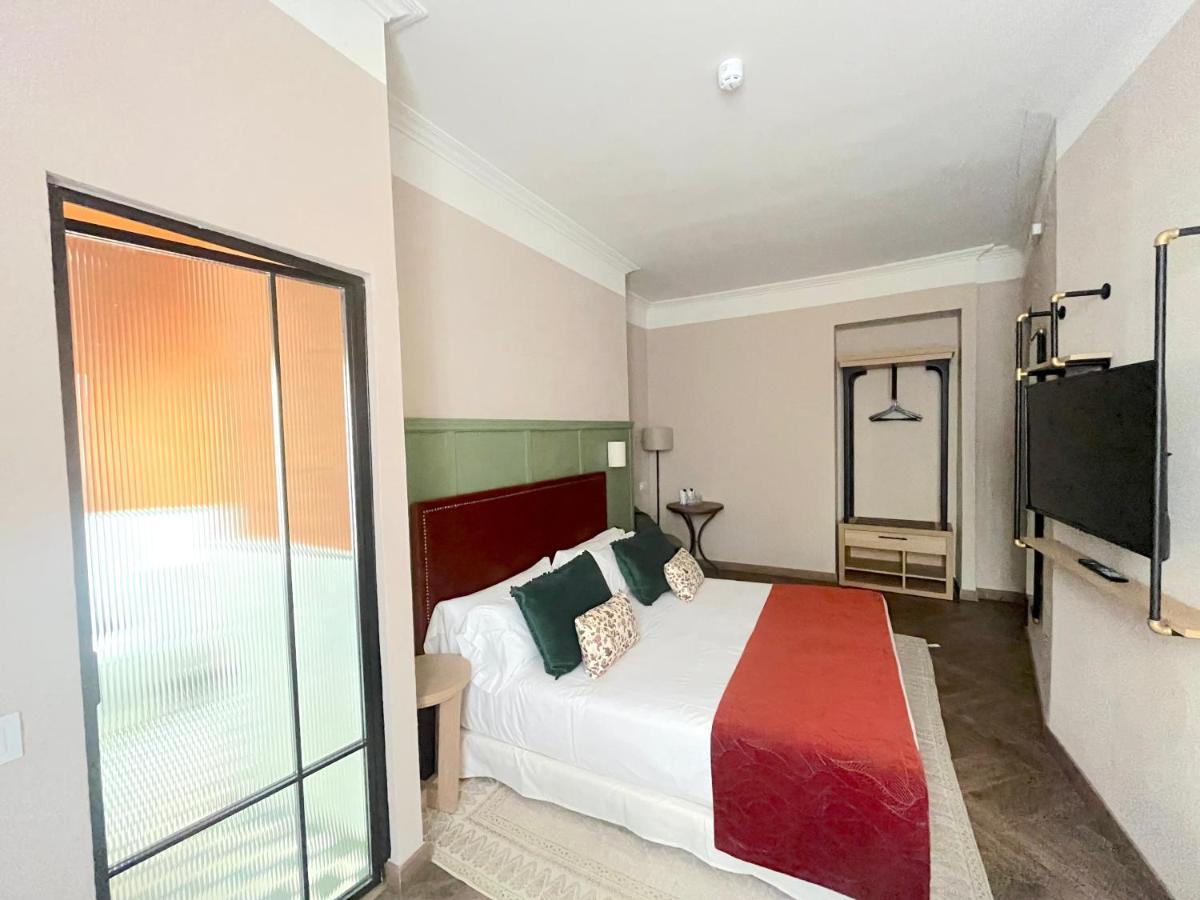 The Honest Hotel & Apartments Séville Extérieur photo