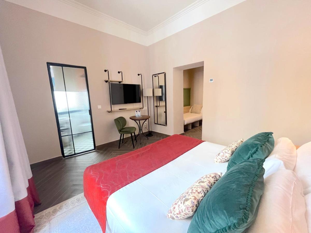 The Honest Hotel & Apartments Séville Extérieur photo