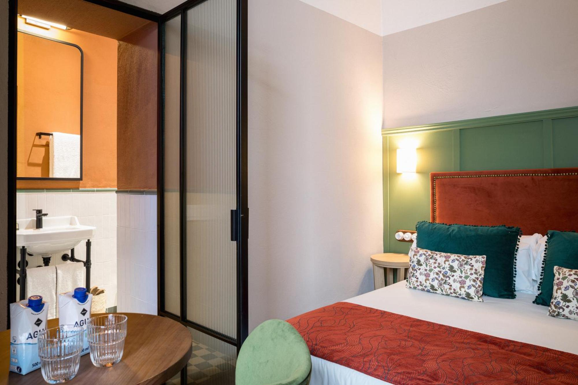 The Honest Hotel & Apartments Séville Extérieur photo