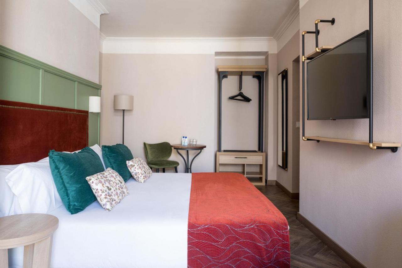 The Honest Hotel & Apartments Séville Extérieur photo