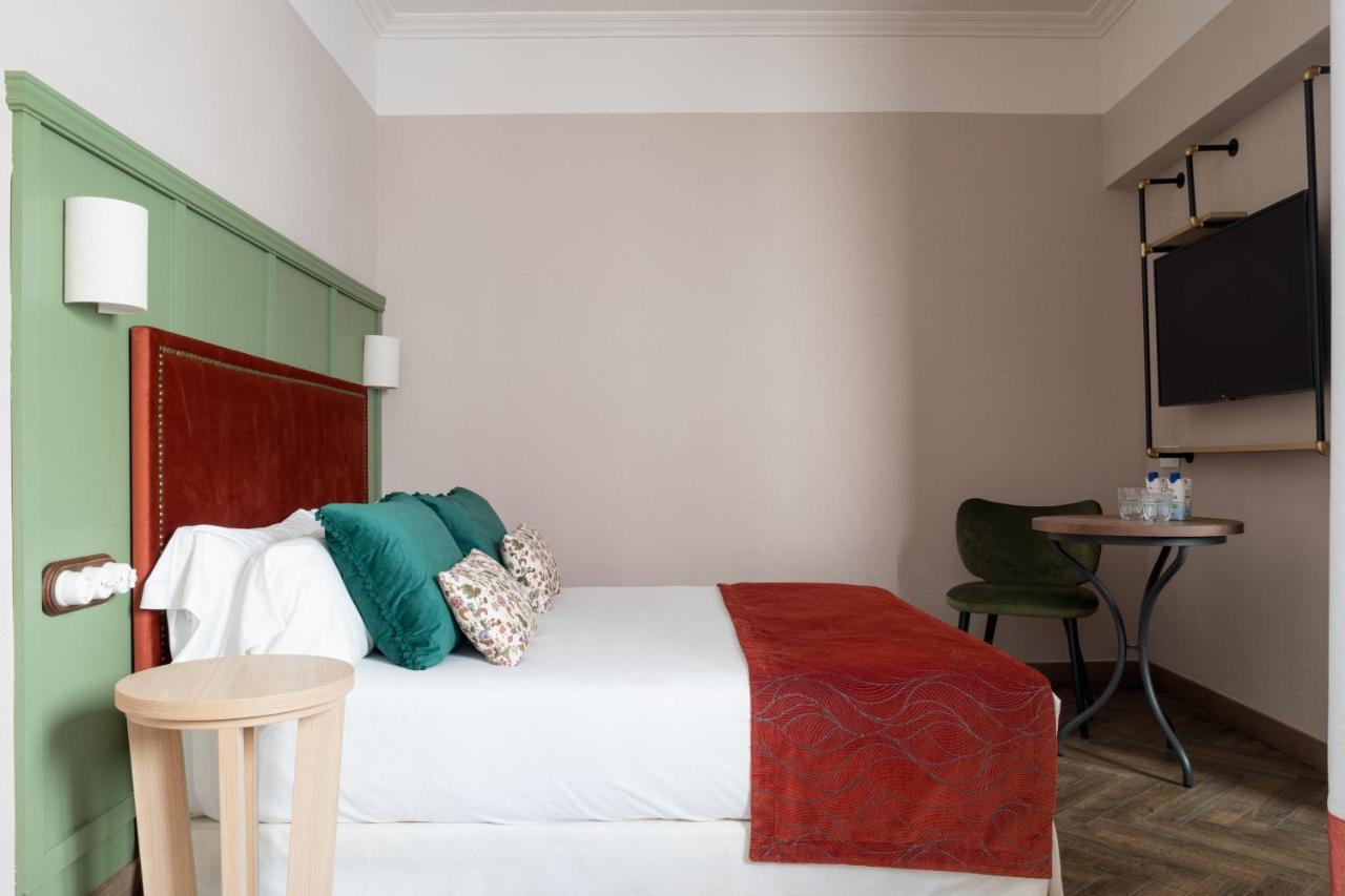 The Honest Hotel & Apartments Séville Extérieur photo