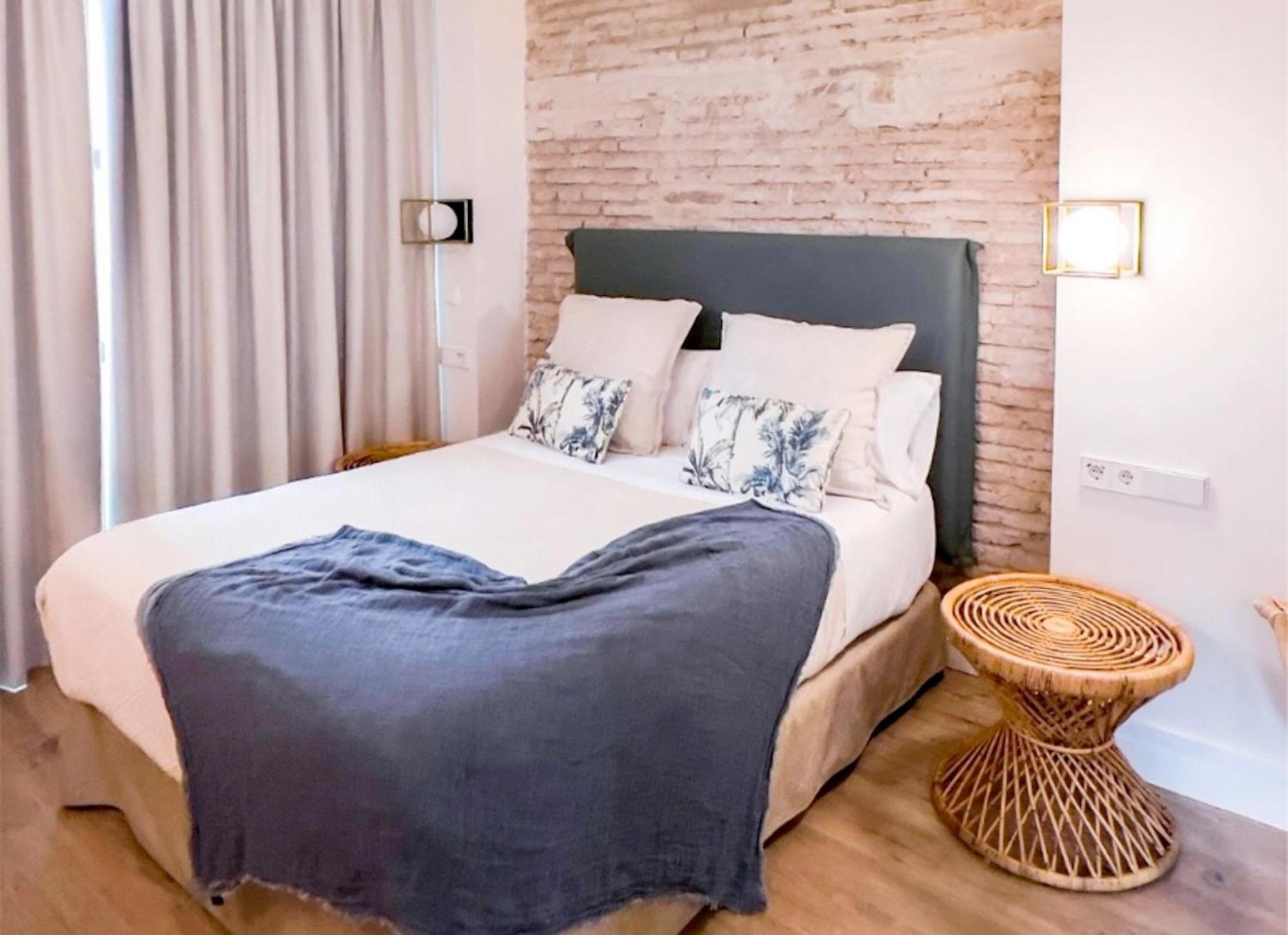 The Honest Hotel & Apartments Séville Extérieur photo