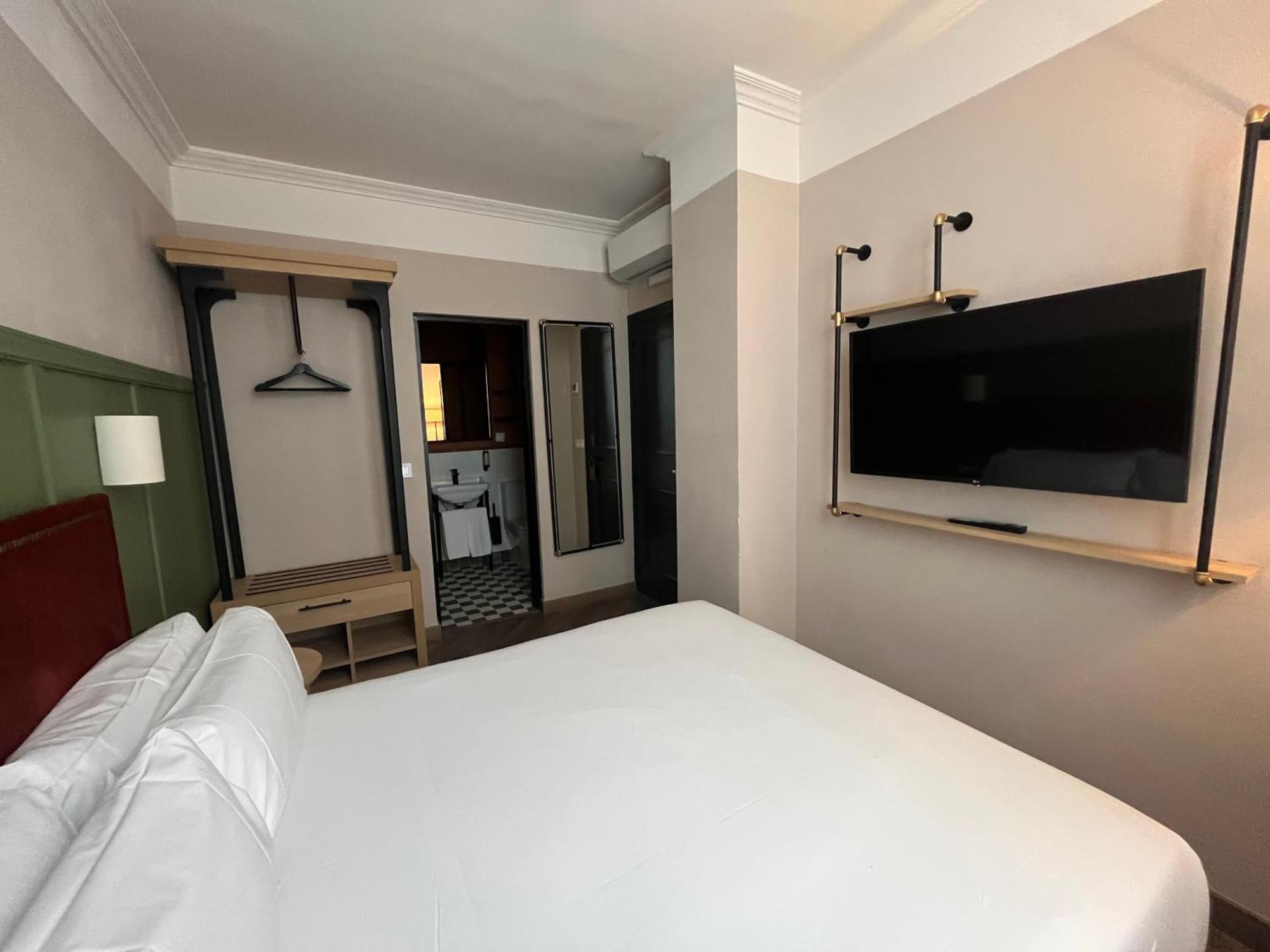 The Honest Hotel & Apartments Séville Extérieur photo