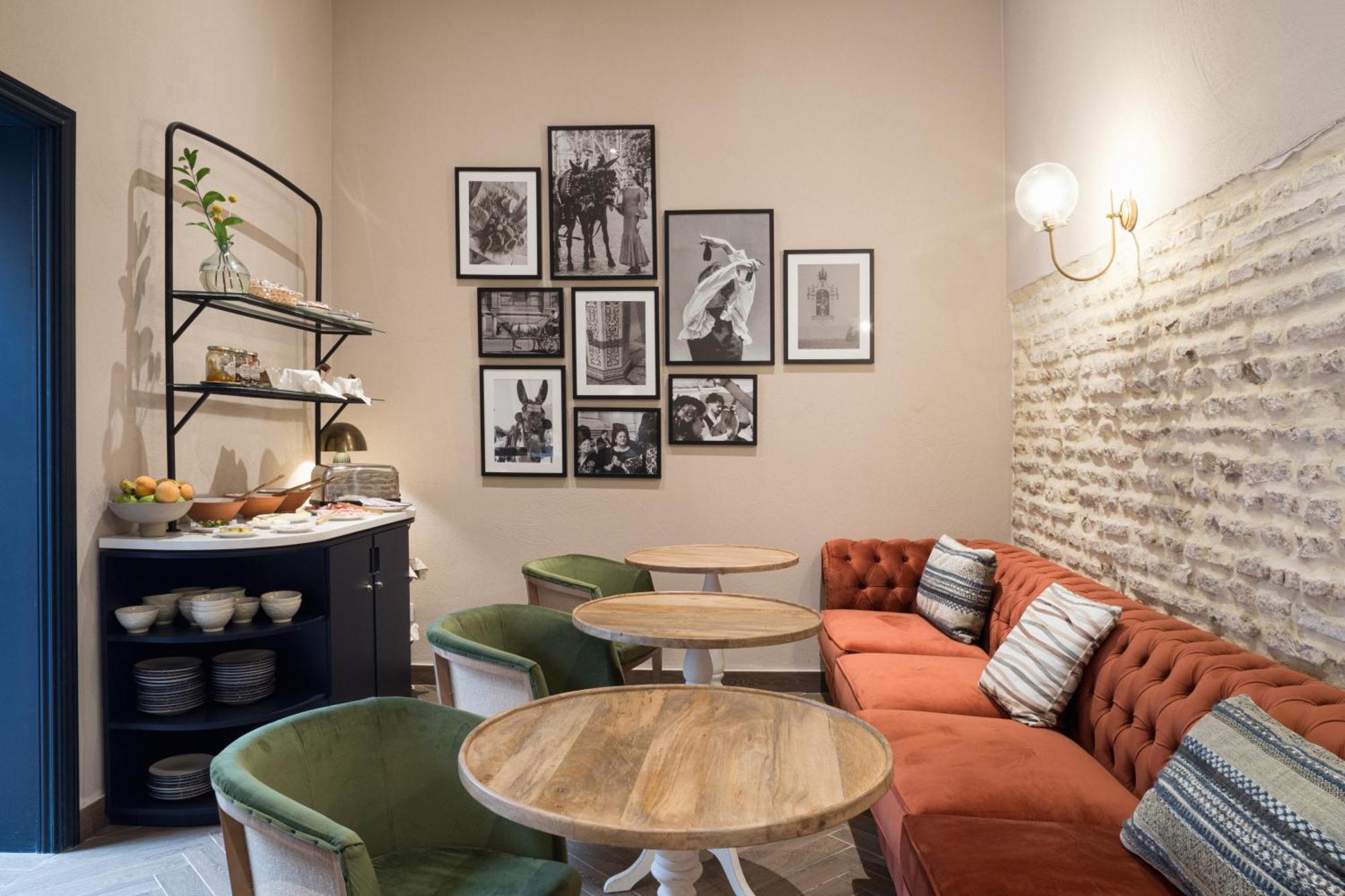 The Honest Hotel & Apartments Séville Extérieur photo
